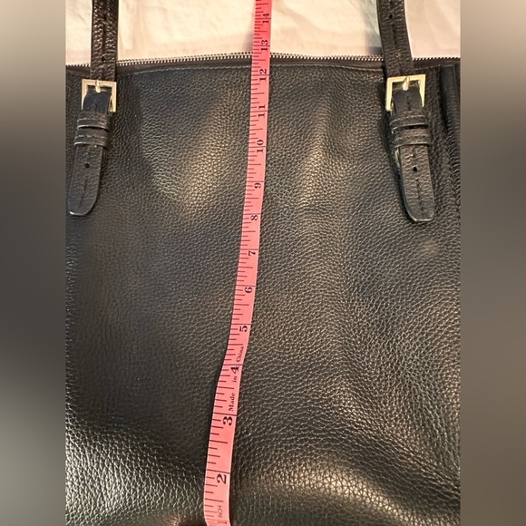Kate Spade Large Tote Bag Classic Black Leather w/Tassle Accent - Picture 9 of 13